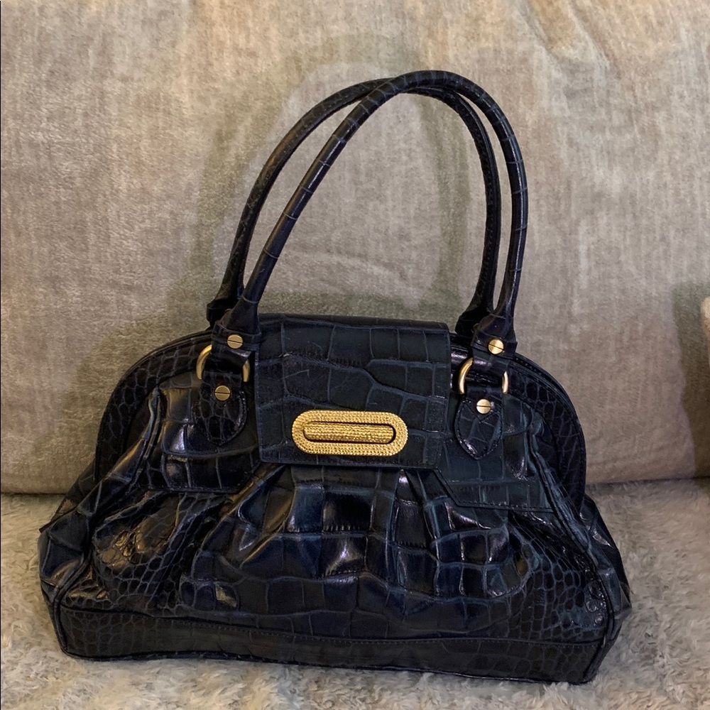 Vintage Alexisuospny elegant navy blue croc-embossed handbag.